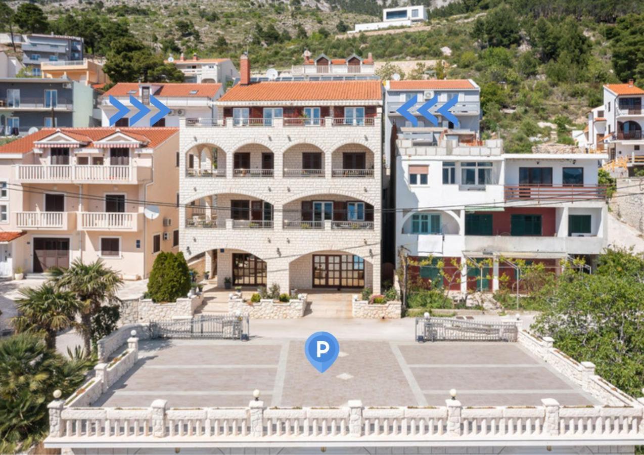 Beachfront Xxl - 2 Apartments Together - Lokva Rogoznica Exterior photo
