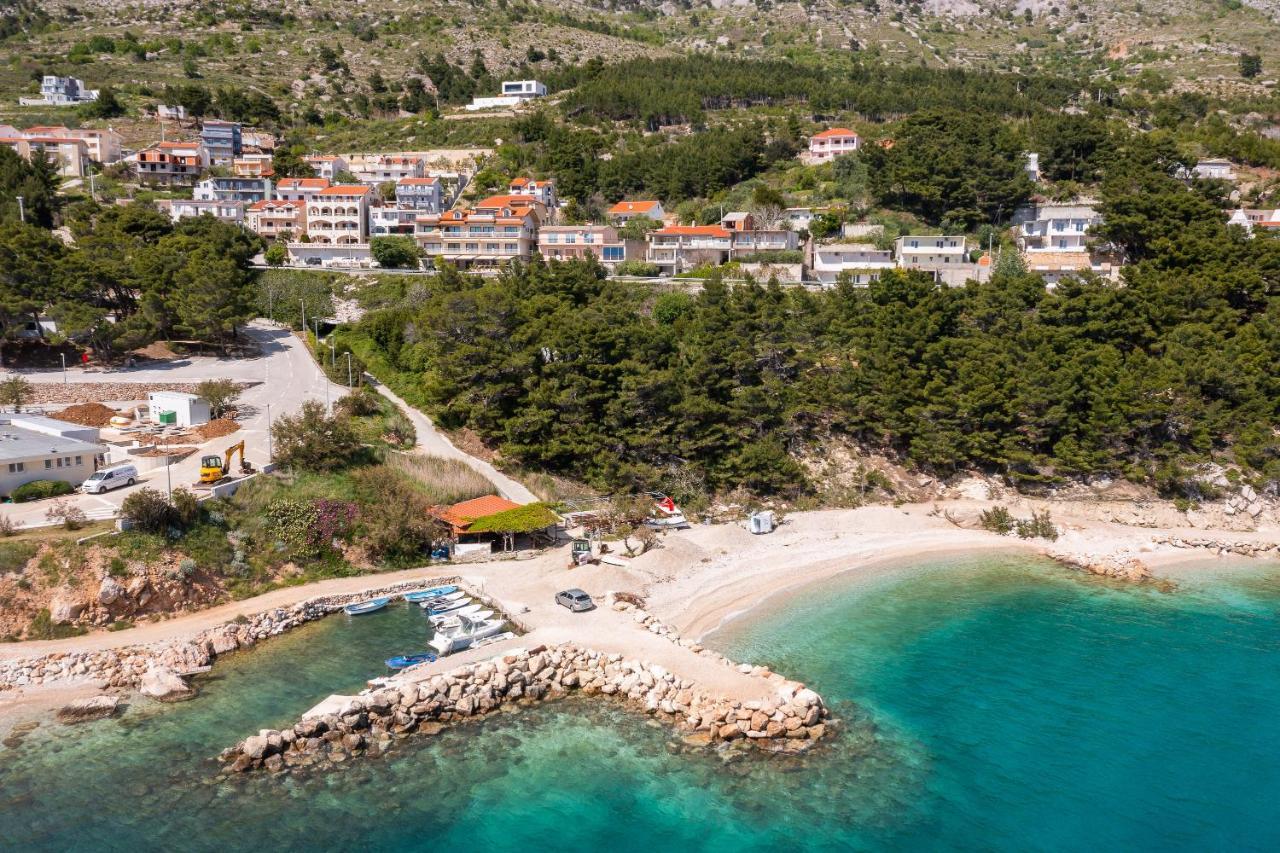Beachfront Xxl - 2 Apartments Together - Lokva Rogoznica Exterior photo